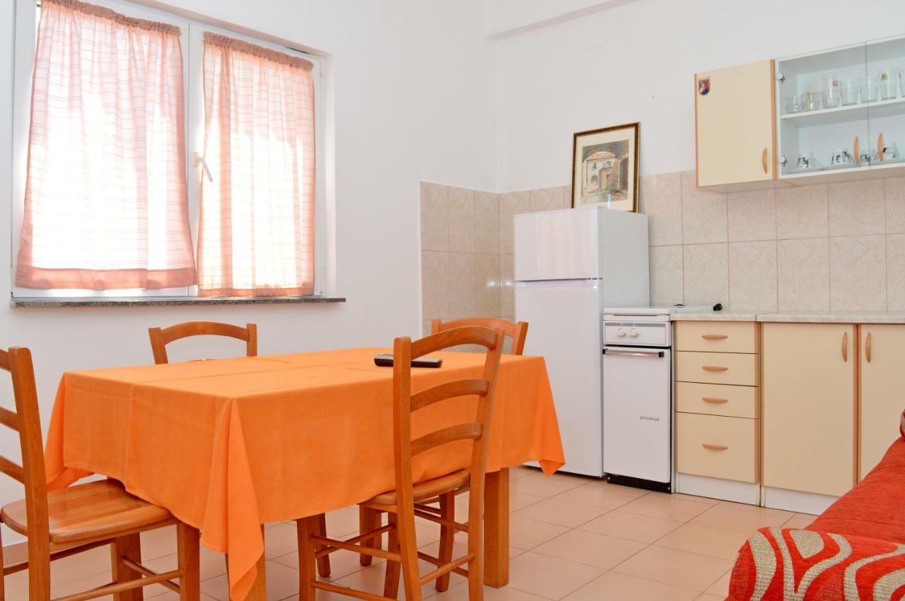 Apartments Macak Новалья Экстерьер фото